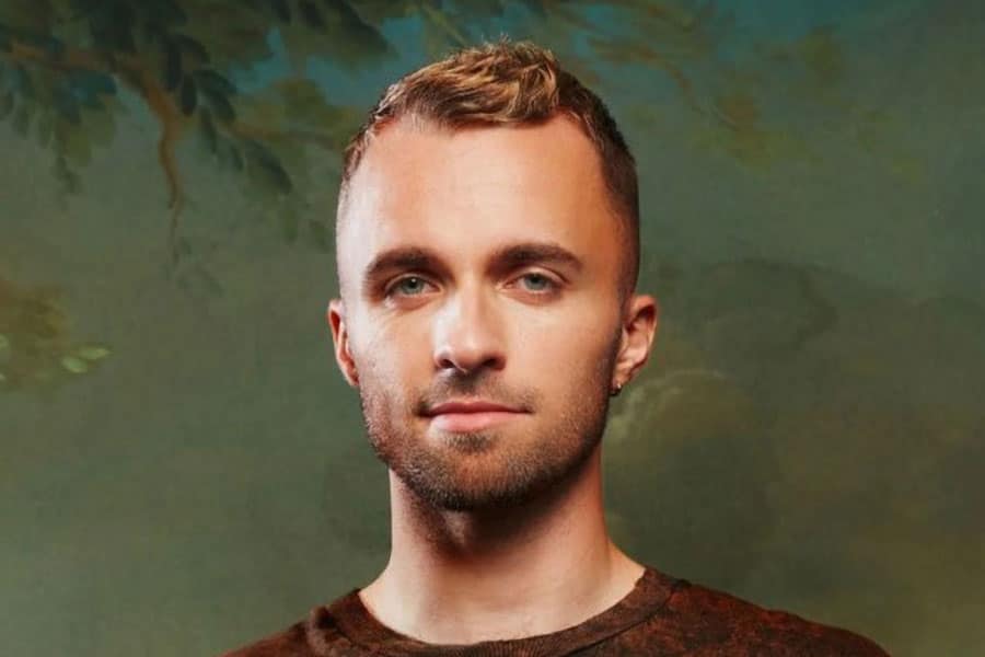 Picture of Squeezie, One of best youtube channels for gamers.