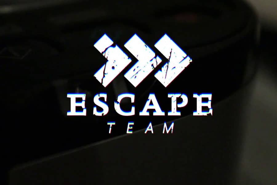 “Escape Team game screen with escape room puzzles.”