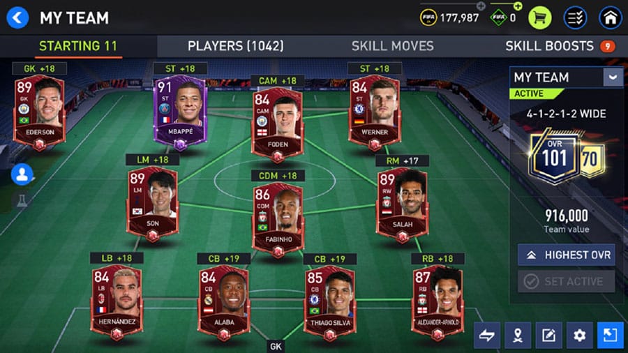 Screenshot of "FIFA Mobile" showing the team.