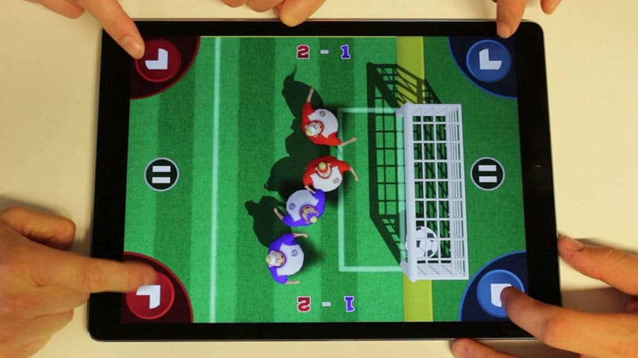 in game Picture of Soccer Sumos, One of offline multiplayer football games for ios.